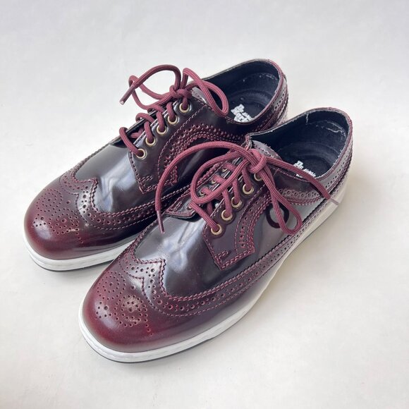 Dr. Martens Gabes Wingtip Oxford Shoes – Men’s 8 / Women’s 9 – Burgundy Leather - Picture 1 of 7